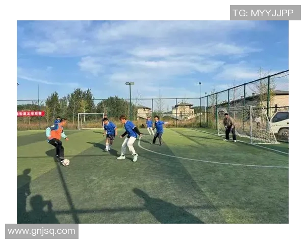 足球明星精彩瞬间混剪集锦让你领略绿茵场上的绝妙技艺与激情时刻